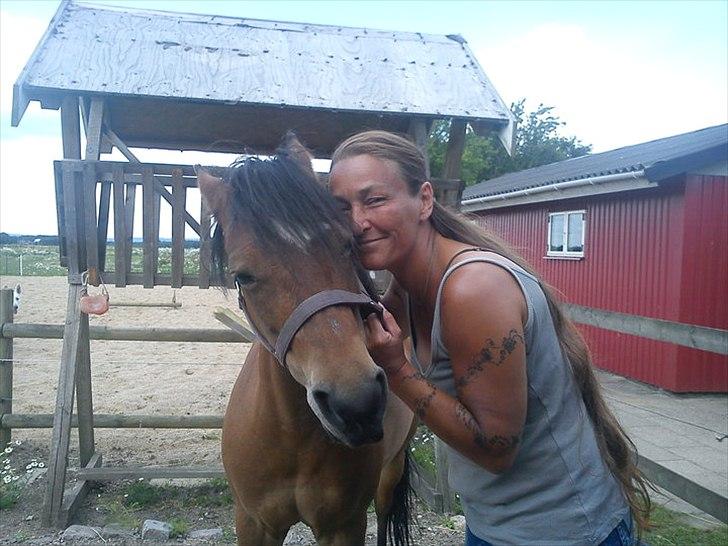 Anden særlig race Maybee. - Mor og Maybee. Sommer 2010. billede 7