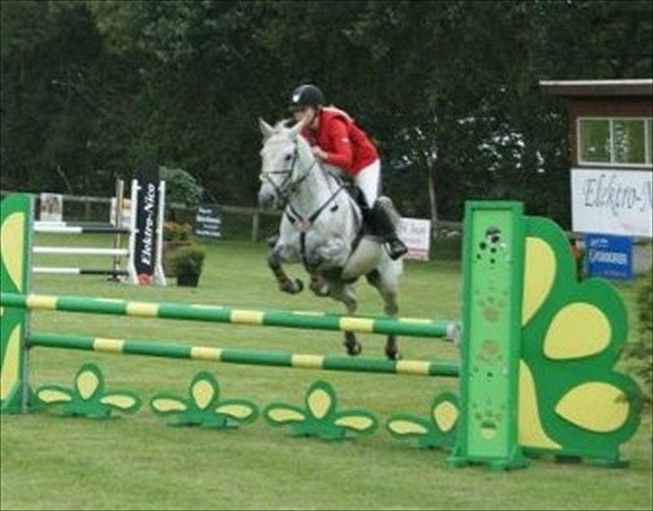 Tysk Sportspony AMERICAN JACKPOT (AMIGO) - Jackpot & Mig, i Kallehavegård, september 2011! foto: Malene Dahl, tak (-: billede 9