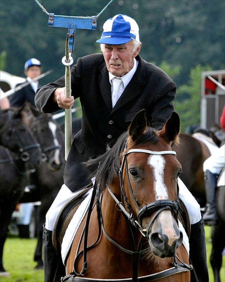 Dansk Varmblod Leika *R.I.P* - Leika og hendes ejer - Kruså Ringridning 2011
 billede 1