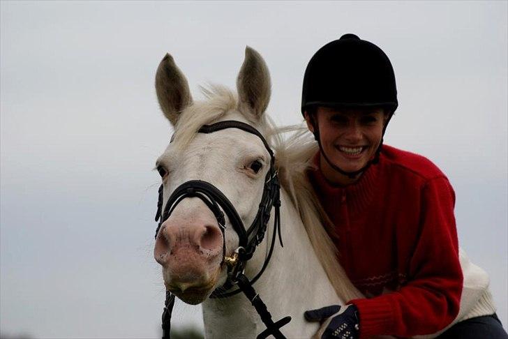 Connemara Mosedals Snowflake - Taget af Line Andersen. billede 1