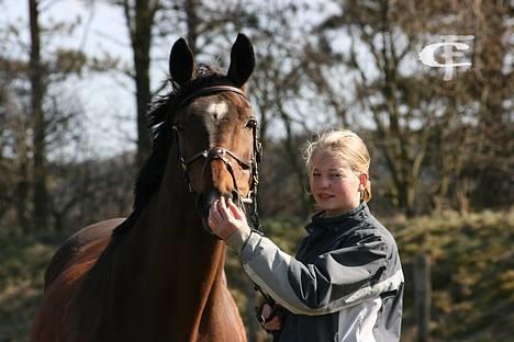 Dansk Varmblod *Sussie* - 3 # smukke sussie og mig... Foto: Cabana Foto...  billede 3