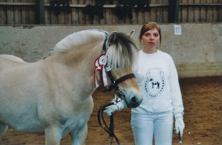 Fjordhest Johanne Vårby - Johanne og Louise i BIS finalen på Dorthealyst billede 9