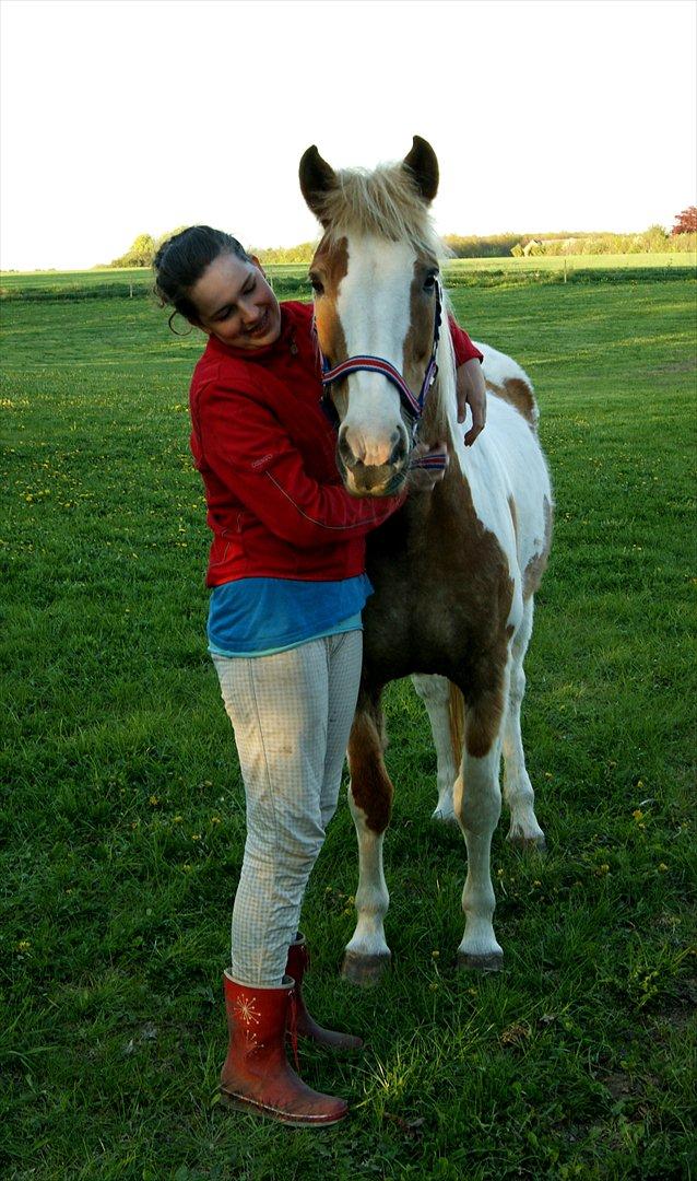 Anden særlig race :Tequila*SOLGT :'( - Tequila og jeg den sidste dag :'( ved nye ejere! <3<3
you make me smile!<3 billede 3