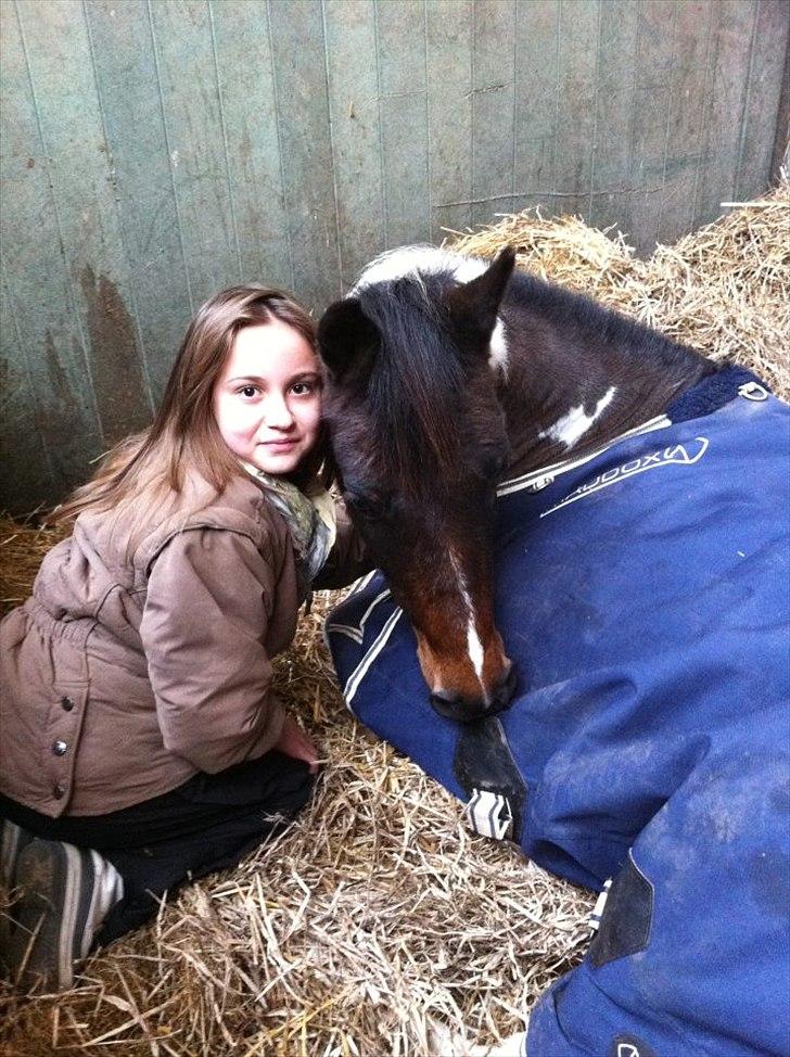 Anden særlig race Balou - Det bånd vi har mellem hinanden kan ikke beskrives. Jeg stoler på dig og ved at du altid vil beskytte mig - ligesom ude på folden den dag.. LOVE U! billede 2
