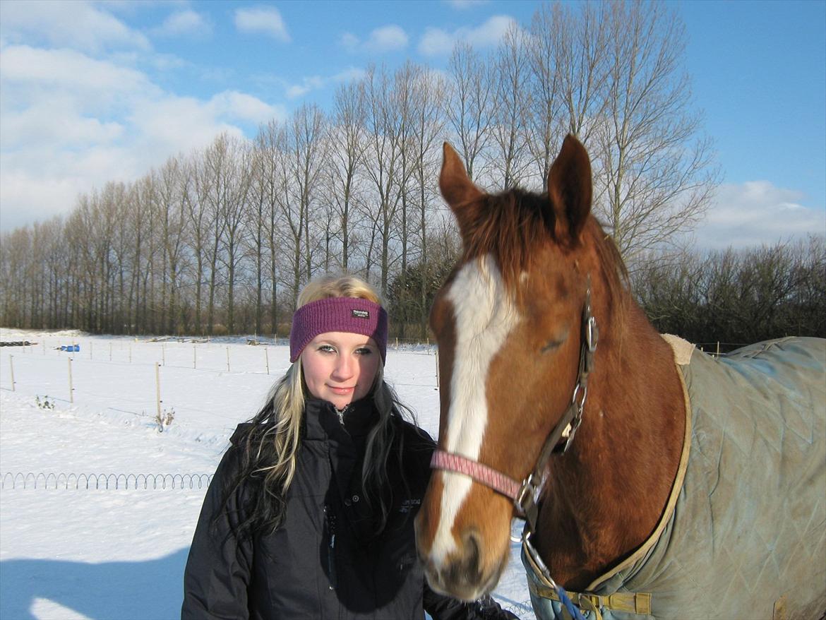 Oldenborg Rosenhavens Fransiska - skru lide ned for solen tak! :) hehe feb. 12 billede 8