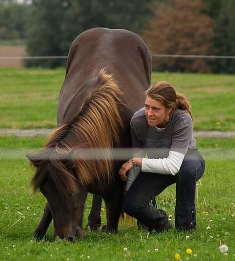 Islænder irpa - Vi nejer efter vores lille show til blossistævnet 2006 billede 16