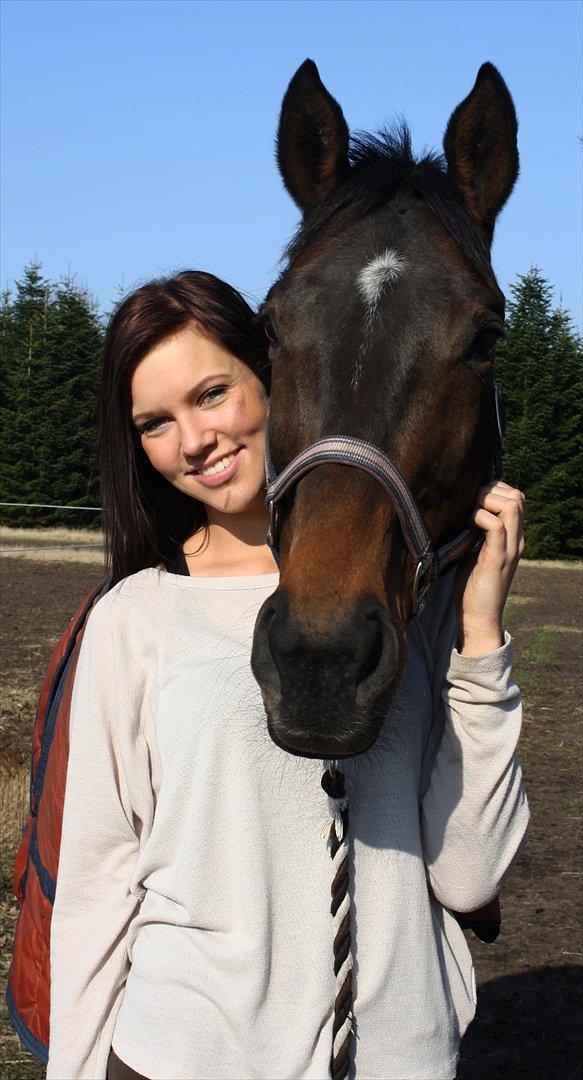 Fuldblod (XX) Adept  SOLGT - Min pige og mig <3 billede 7