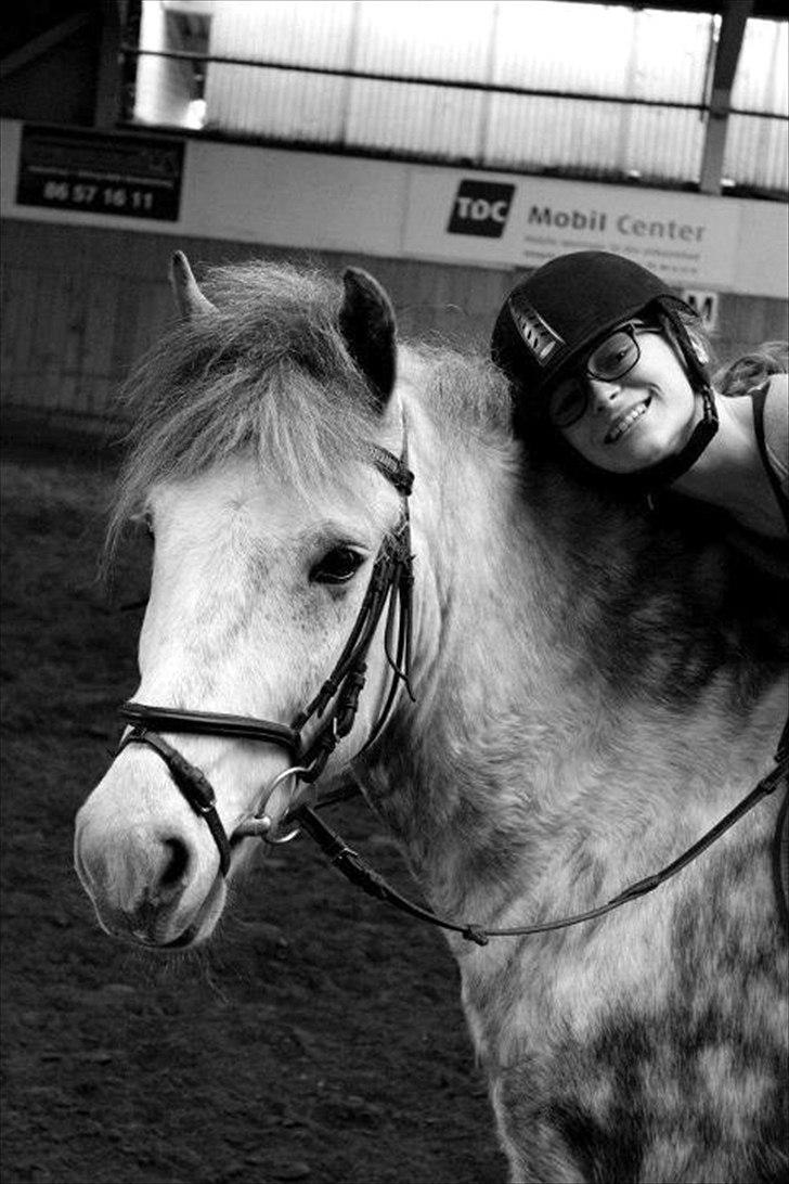 Anden særlig race Silver Moon - *Delle* <3 - When I'm best <3

Foto: Amanda billede 1