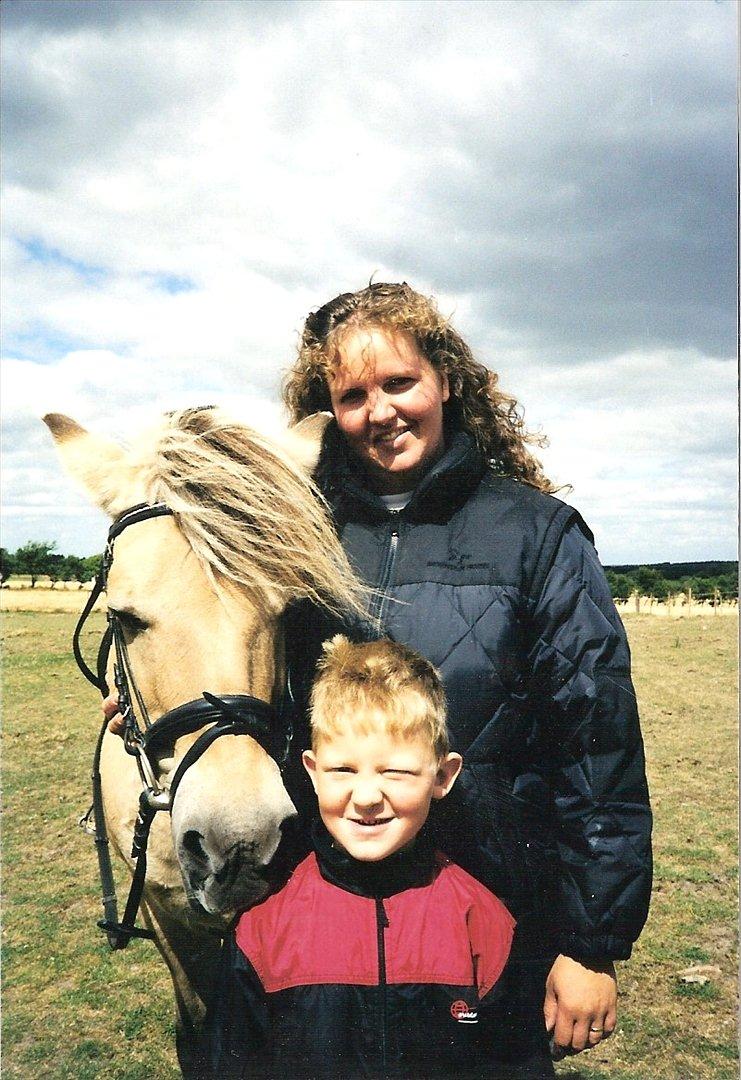 Fjordhest BINE R.I.P. - 19. Mor, Daniel og Bine <3 billede 19