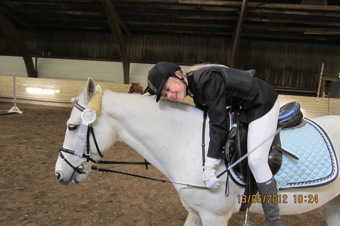 Connemara Columbine<3 - Columbine og jeg efter Stævnet:* billede 3