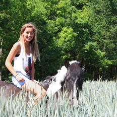 Anden særlig race Play Girl