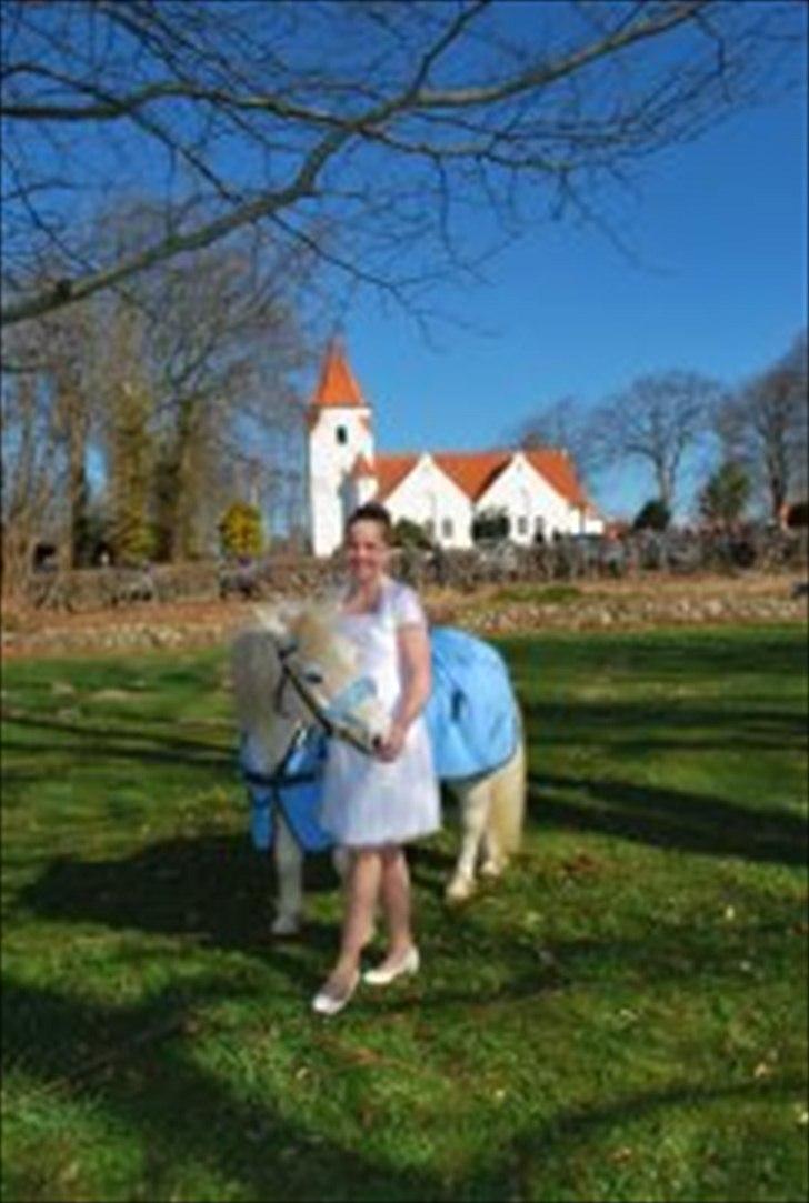Anden særlig race Hvide<3 - Lille Hvide ved kirken!! <3 :-) billede 20
