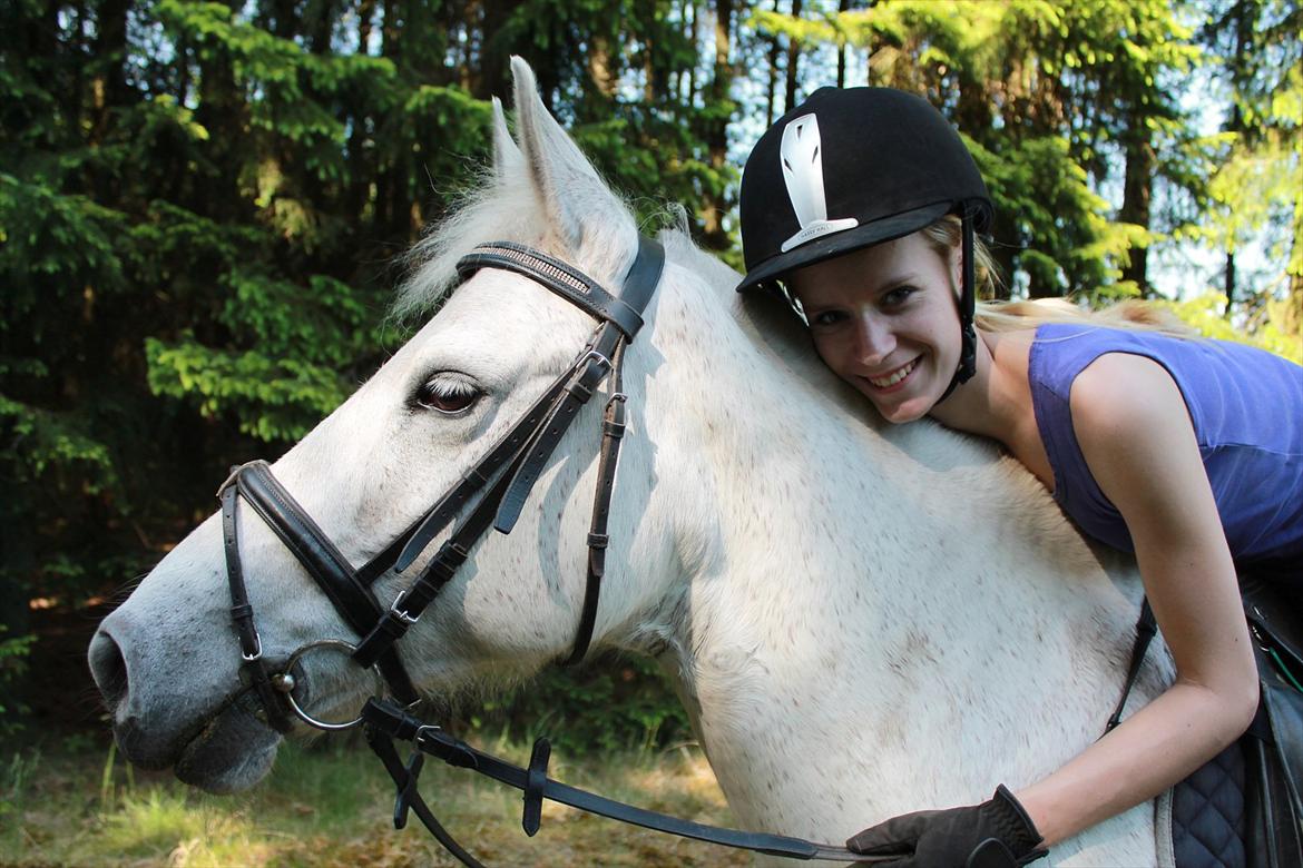 Anden særlig race Fanta<3 - It doesn't matter where or when or what we say or what we do, as long as it's just me and you.<3<3 billede 2