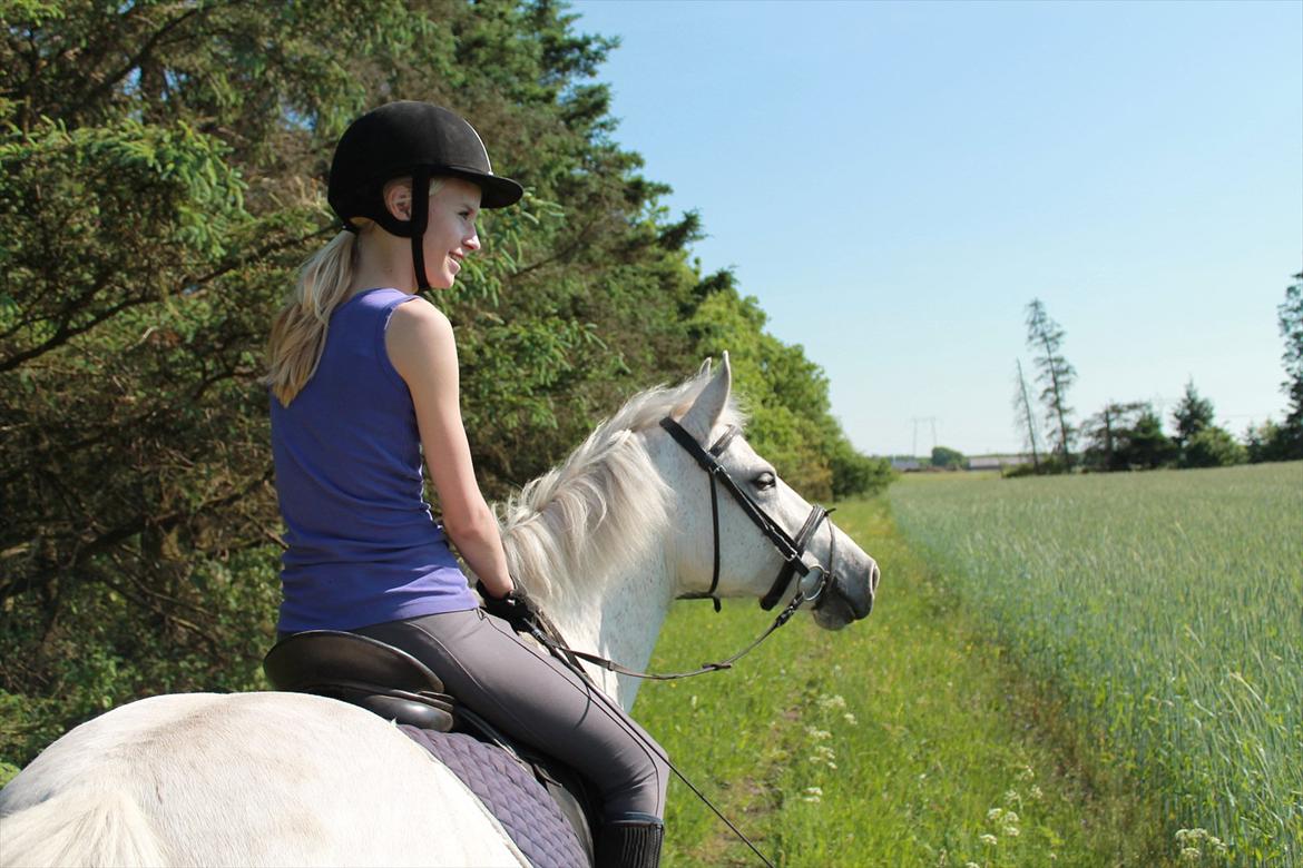 Anden særlig race Fanta<3 - Når enden er god er alting godt<3
Du min aller bedste<3 billede 20