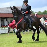 Frieser Natasja v.d. Monden