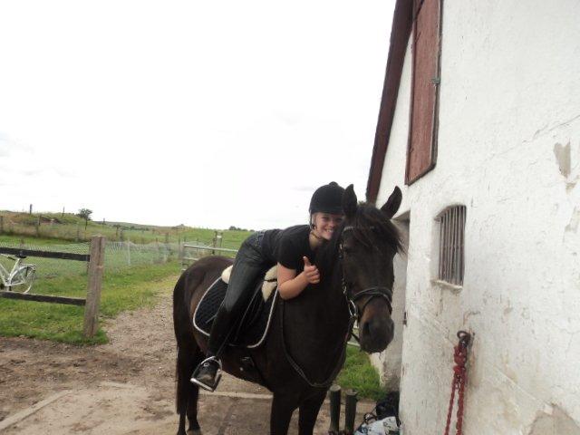 Anden særlig race Lundgaards Mulan SOLGT - Mig & Mulan - 13/7 2012<3. billede 20