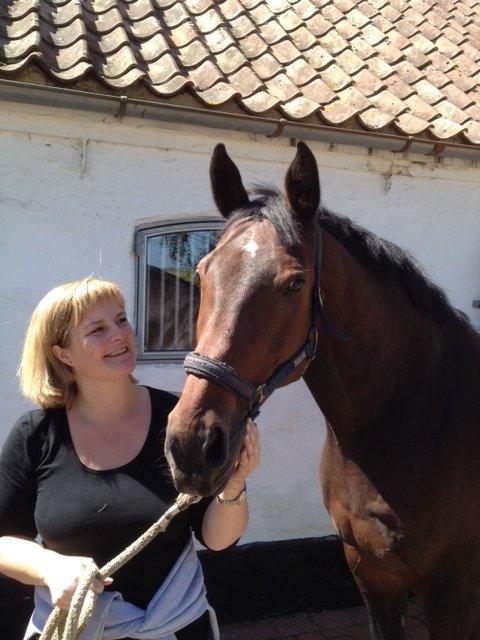 Holstener Mailunds Lalina - Glad ny ejer, efter handelsundersøgelsen er godt overstået. billede 1