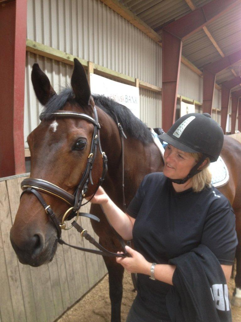 Holstener Mailunds Lalina - I hallen på Bakkely billede 11