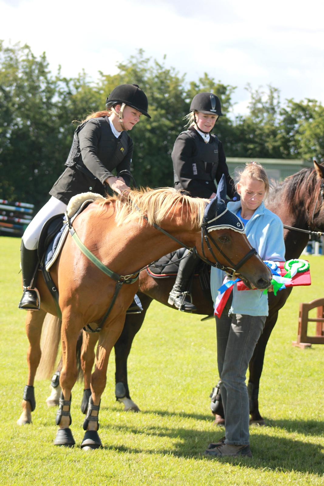 Appaloosa Sequoia van de lorkeershoeve <3 - til præmieoverrækkelse SLR C-stævne 15/7-12. vinder af klassen:D 
Foto: Sofie A billede 25