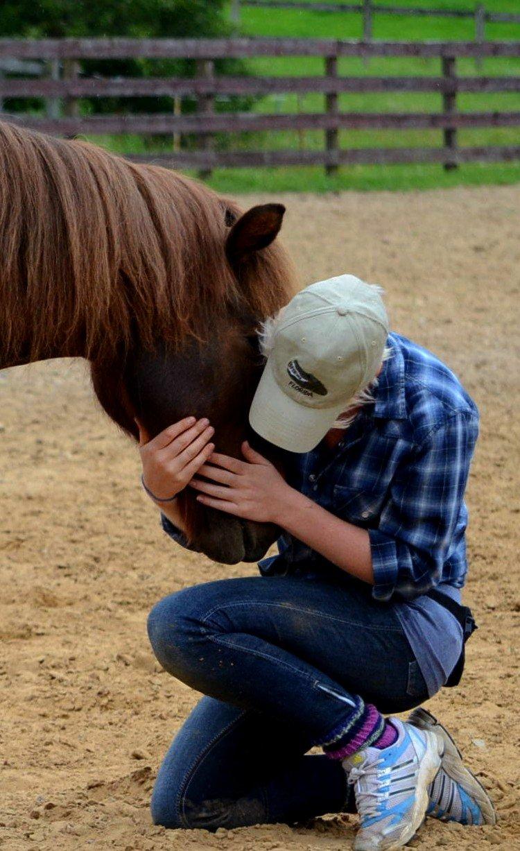 Islænder Sol fra Ærtebjerg - Velkommen (:

Billederne hvor jeg er iført kasket er taget af fantastiske Josephine Blossfeld (: billede 1