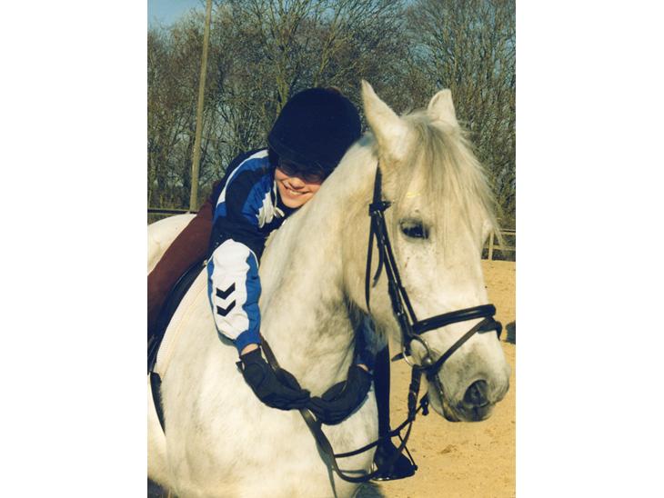 {{currentPhoto.altText}} billede {{currentPhoto.number}}