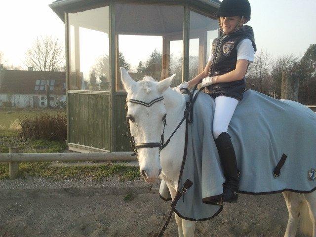 Anden særlig race cirkeline - nogle gange må man slippe en man elsker...<3
men du vil altid være i mit hjerte billede 3