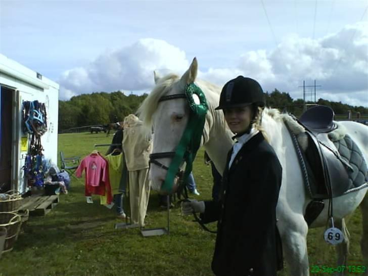 Connemara Mosevangs Cocu - MJR Rideklub . samle 4 plads sh cuppen 2007. Foto: Simone(L) billede 3