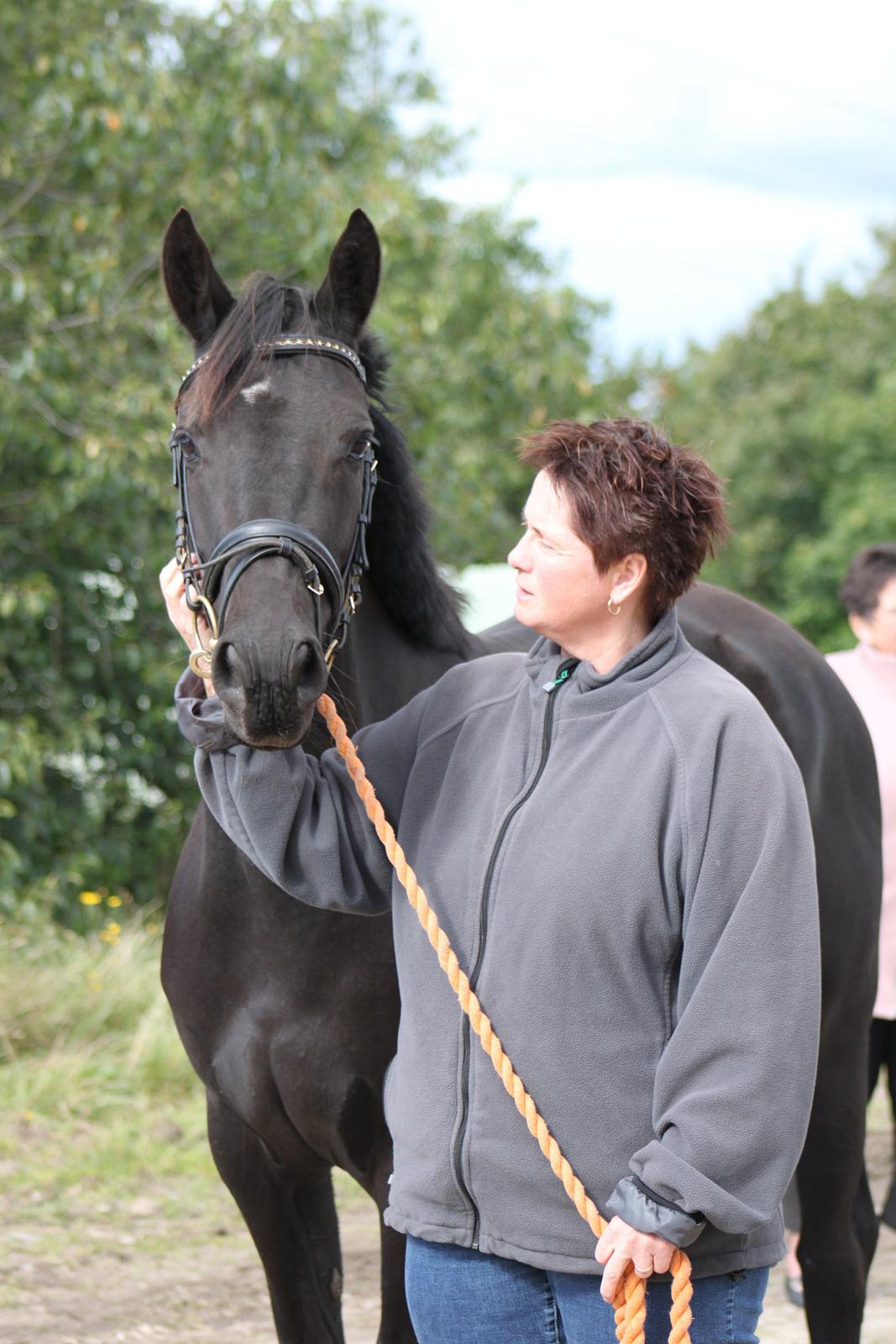 DSP Lille Asserholt Infinity - 23-09-2012
-samen med min skønne mor<3 billede 3