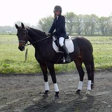 Traver Amanda (L) 