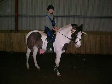 Pinto Miss coco Chanell - julestævne :P hehe kostume-spring Ko og landmand ;D Wee vi vandt bedste udklædning billede 13