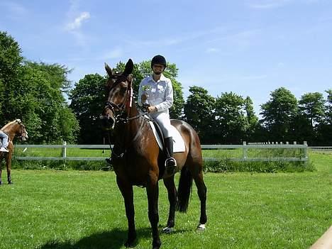 Traver Andy Bakholdt -død-  - Mille og Andy efter de lige havde vundet cup pokalen sommeren 2005... billede 1
