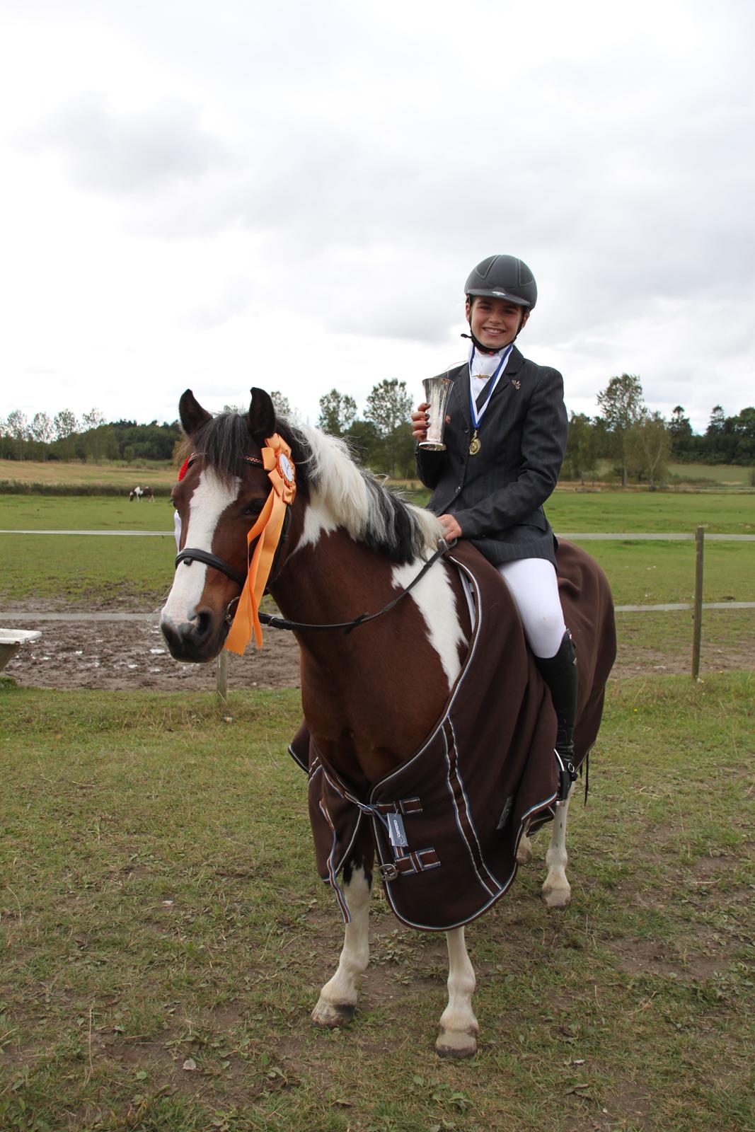 Pinto Bontje<3 (SOLGT) - klubmester 1 plads stolt af min lille smukke pony <3  billede 1