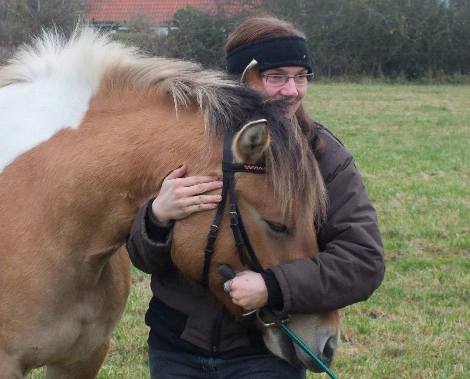 Anden særlig race Skarndalens Upsi *R.I.P* - Åh min prinsesse♥
Hvor gør det ondt, mere end ondt ♥
Ville ønske jeg havde haft pengene til at rede dig, men så heldig var jeg ikk :'(
Ville ha givet alt i denne verden for at det var endt anderledes, men var mig ikk en mulighed :'(
Gør ondt og vide at du billede 19