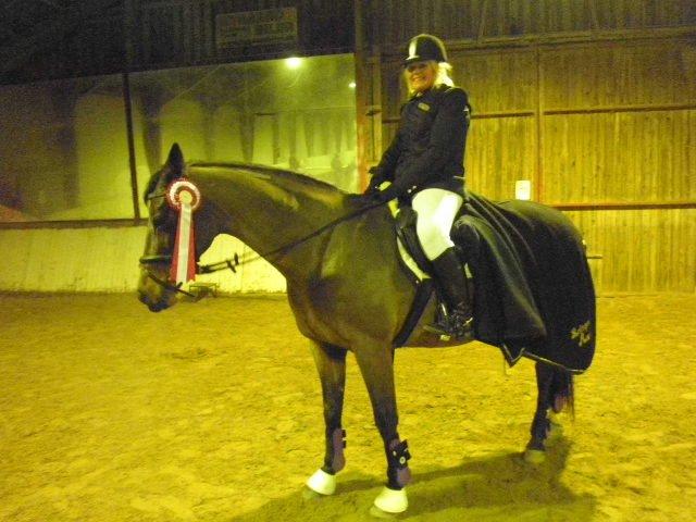 Dansk Varmblod Refsgaards Monique. RIP - Monique og Camilla med deres fine 1 plads i LD spring. billede 12