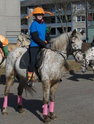 Anden særlig race Ofelia | Min evige optur.<3 | - Ofelia og mig til fastelavn, klædt ud som pippi langstrømpe 2011 - Foto: Mor. billede 12