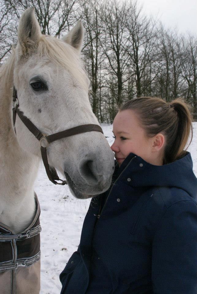 Holstener Calina - Et af de sidste billeder der blev taget af mig og Calina <3 20-1-13 billede 20
