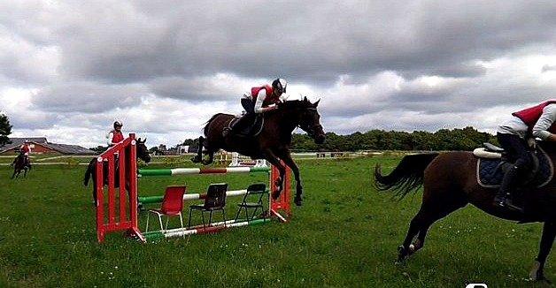 DSP Day-lights naomi - Dette er så et billed hvor vi springer(noget min mors mobil kan :D) billede 30