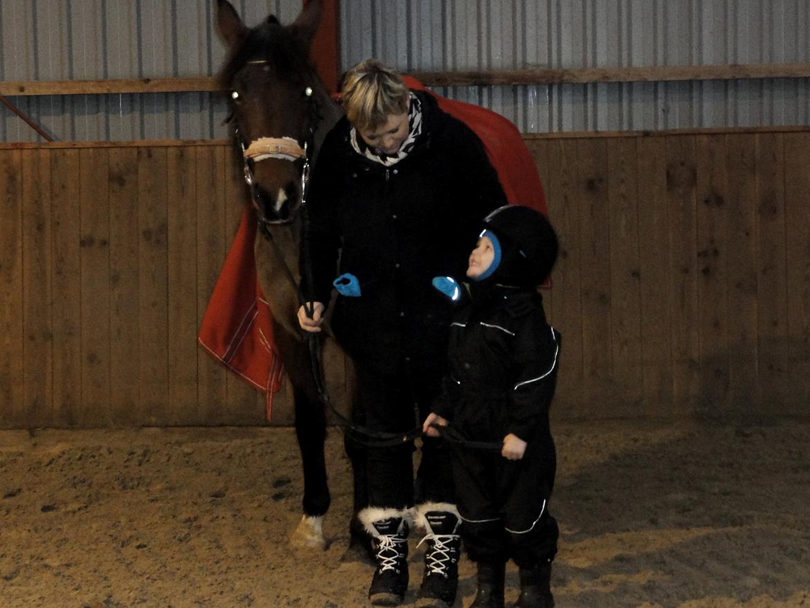 Anden særlig race TASJA - d. 15 december 2012! 
- Tasja, mor og lillebror, imens hun var i genoptræning. :-)  billede 18