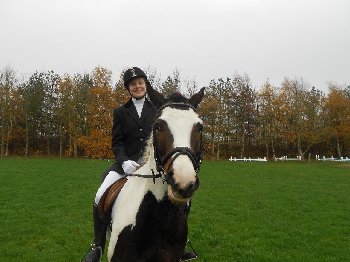 Anden særlig race Jolly Jumper - Nogen har bare foto-genet... Ik' mig og Jolly!<3 billede 8