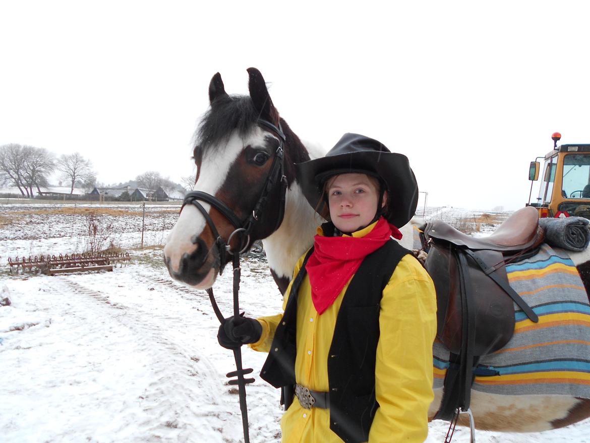 Anden særlig race Jolly Jumper - Mig og Jolly stiller op som Lucky Luke & Jolly Jumper<3!
 billede 1