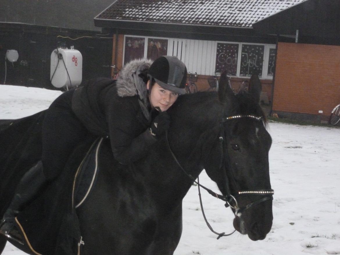 Oldenborg Olfert Almager - Gode venner er som stjerner. Man kan ikke altid se dem, men man ved de altid er der.
Foto: Mille N.M. billede 14