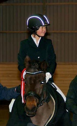 New Forest Bella - præmieoverrækkelse - 
nu er vi distrektsmestre!! 
:-D  billede 14