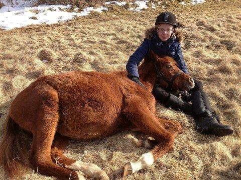 Arabisk fuldblod (OX) Stald Munkholm's Sheeba - Min bedste ven <3 sheeba faldt i søvn i mine arme <3 <3 <3 28 marts 2013 billede 18