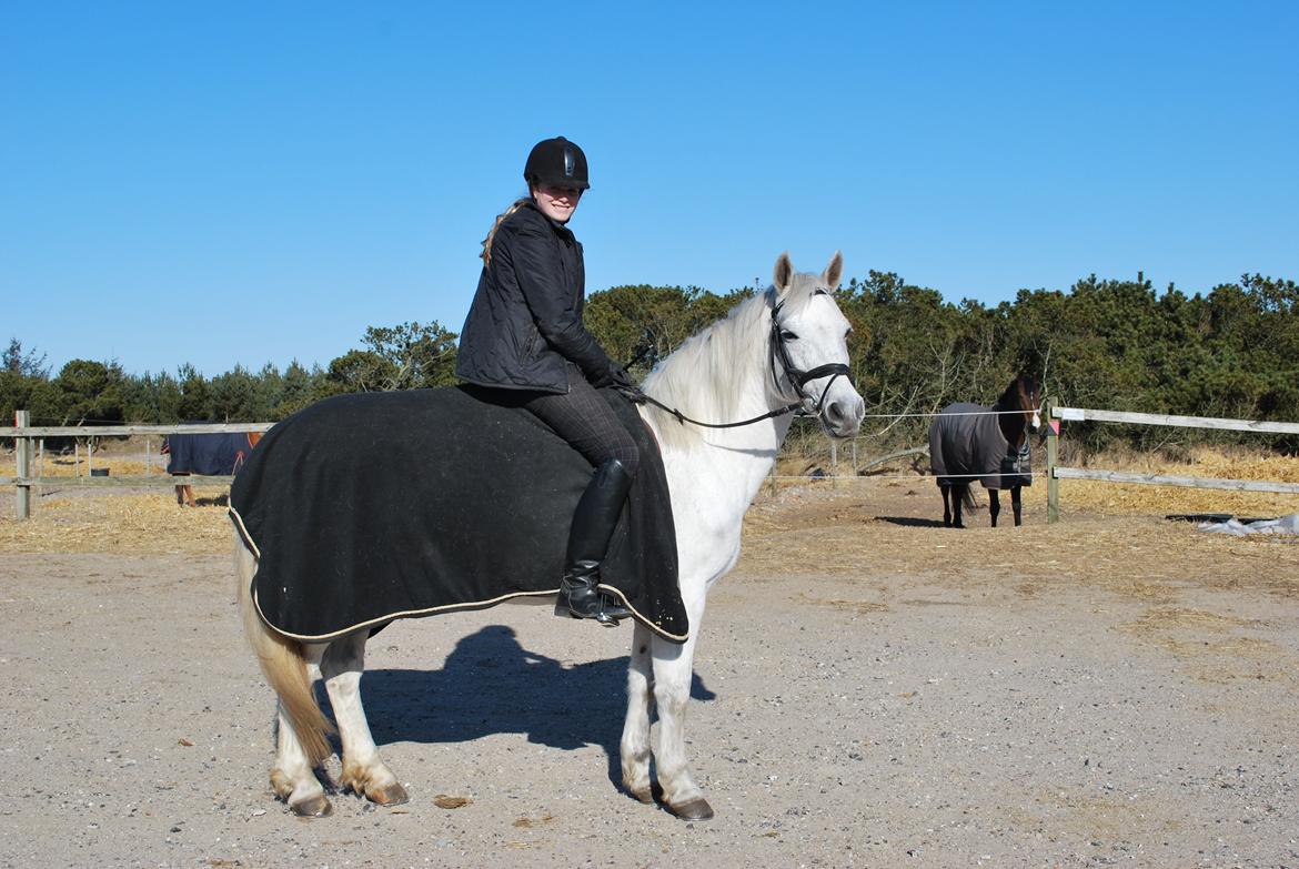 Anden særlig race Ronja - Mig og Ronja <3
Foto: Mor billede 10