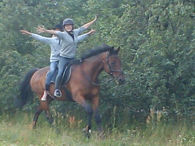 Traver Kenzo - Man kan side så mange på ham, som der kan være... og han er stadig ligeglad! :D <3 billede 18