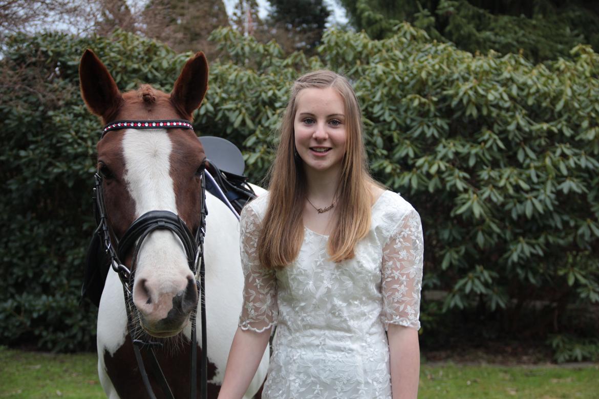 Anden særlig race Tai San Indiana - Indi på besøg til min konfirmation <3 billede 3