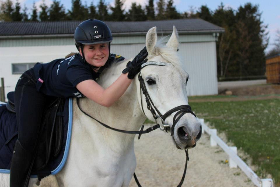 Anden særlig race >> Ballettens S >> - Søøøøøde pony! D. 5 Maj 2013 Foto: Celine Svendsen.  billede 1