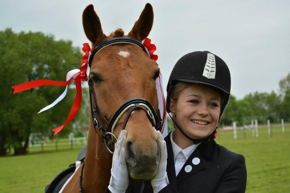 Tysk Sportspony Bacardi - Stævne på TNKR hvor vi vandt begge klasser  billede 6