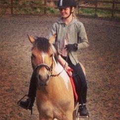 Hollandsk Sportspony Capello ivo - •Kærlighed er som vilde blomster; den findes ofte på de mest usandsynlige steder  billede 4