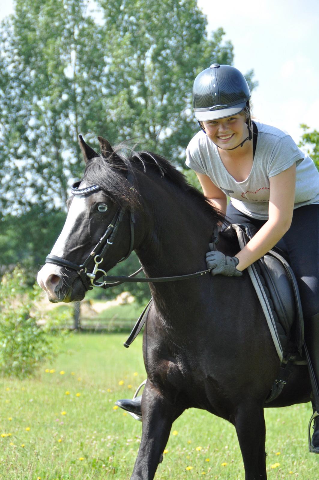 Anden særlig race Blue Eye´D Girl - A pony SOLGT! - 3. elsker dig prinsesse <3 <3 billede 3
